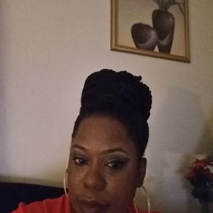 Meet your Posher, Rochelle